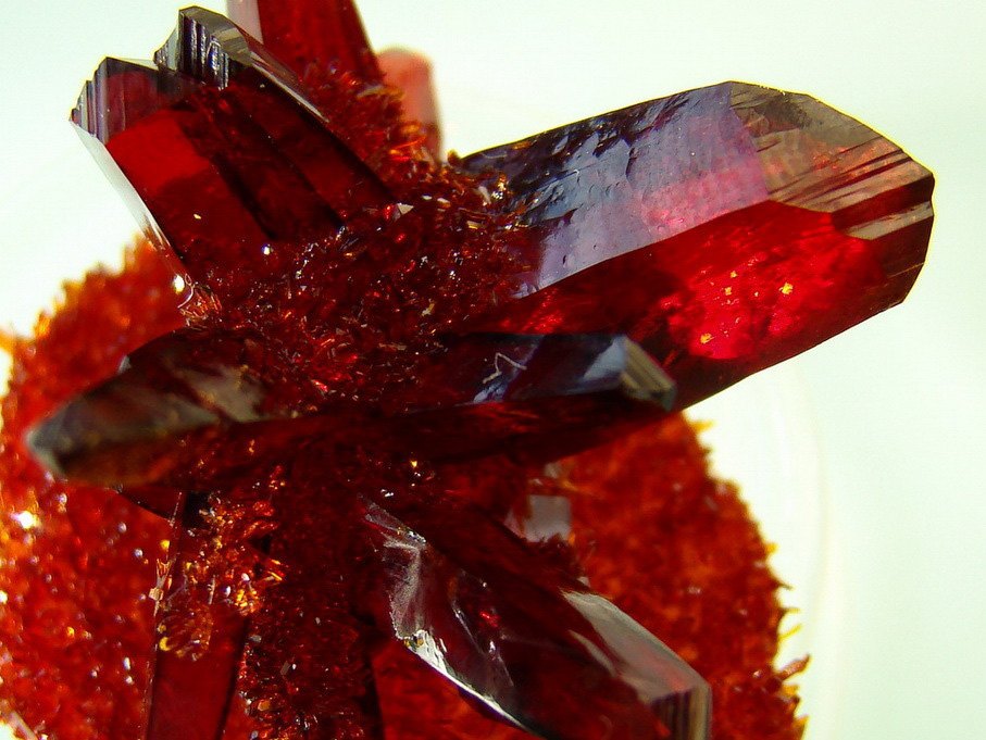 Набор – Выращивание кристаллов. Красный кристалл  